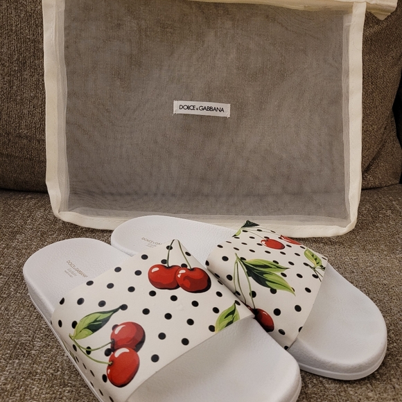 Dolce & Gabbana Other - Dolce and Gabbana girls slides